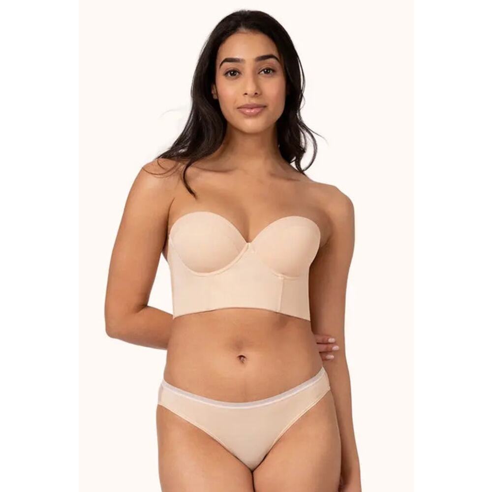 Seamless Strapless Bra in Tan - Picture 10 of 12